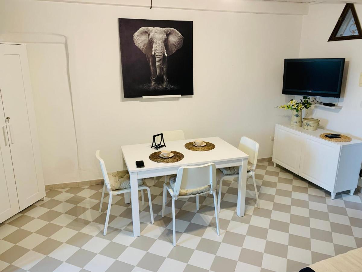 Wonderful Apartment In Old Alghero Esterno foto