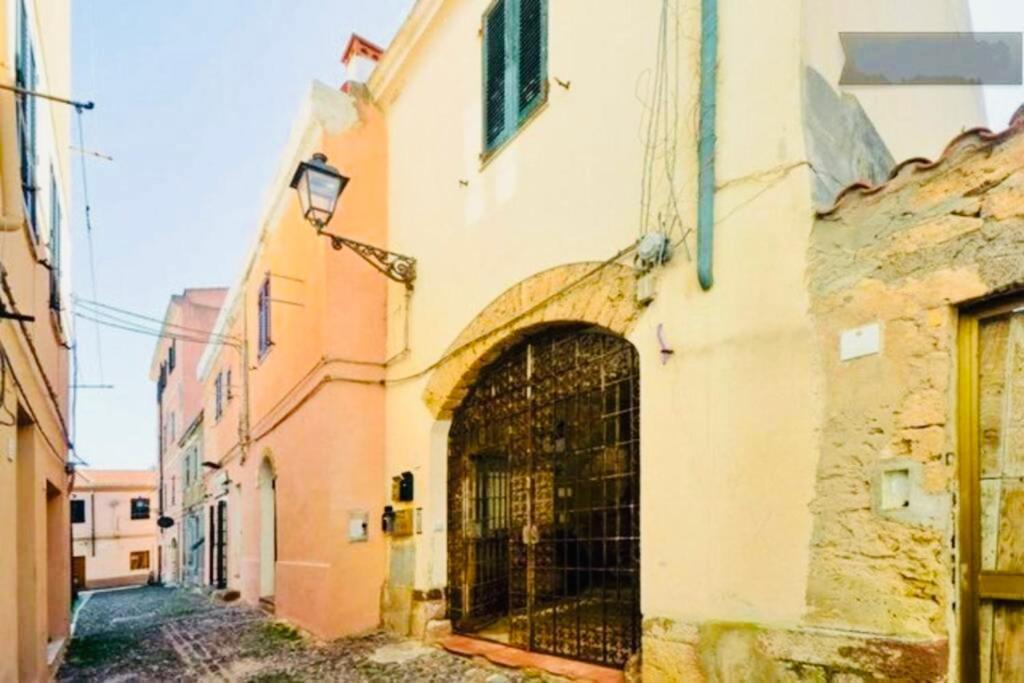 Wonderful Apartment In Old Alghero Esterno foto