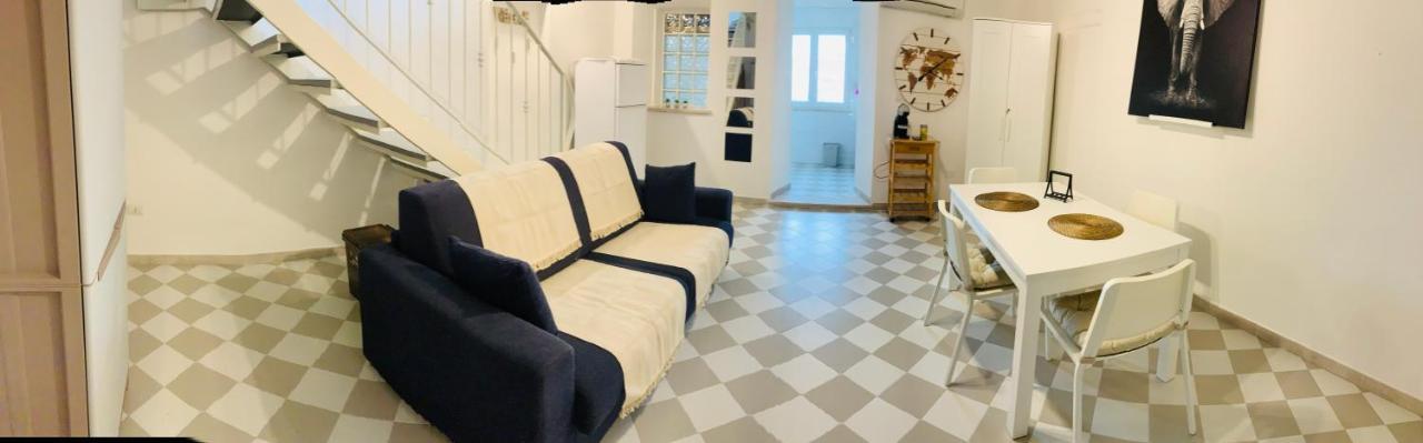 Wonderful Apartment In Old Alghero Esterno foto